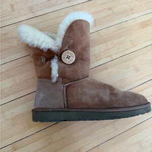 UGG Chestnut Shearling Boots